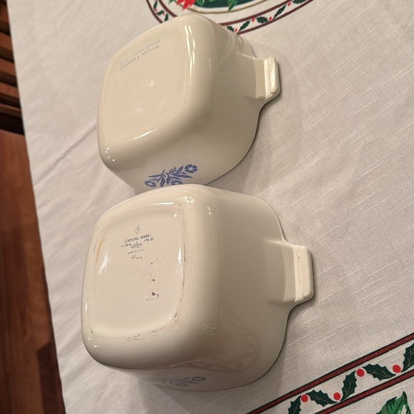 1 1/2 and 1 3/4 quart corningware dishes without lids. No chips. - Picture 5 of 6